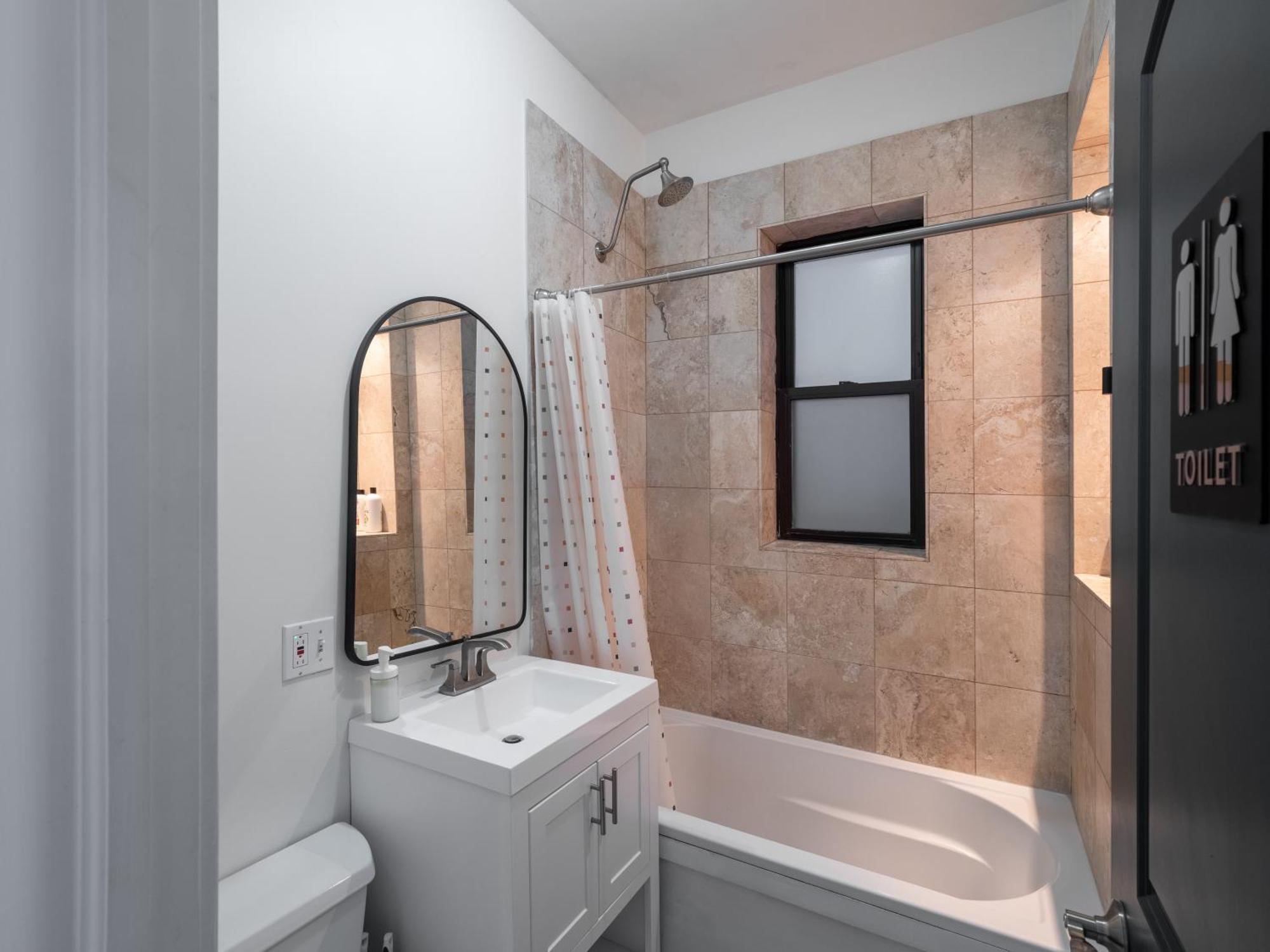 Wrigleyville Apartment